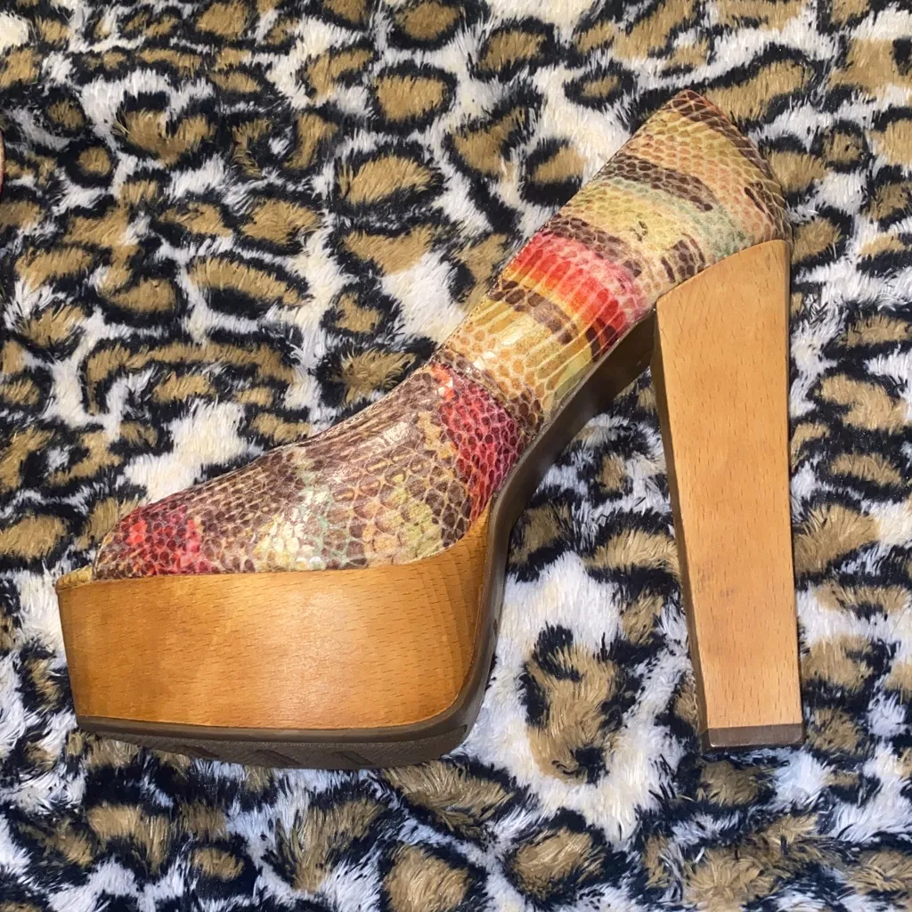 Zigi Soho Snake Print Peep Toe Wooden Platforms - Image 3