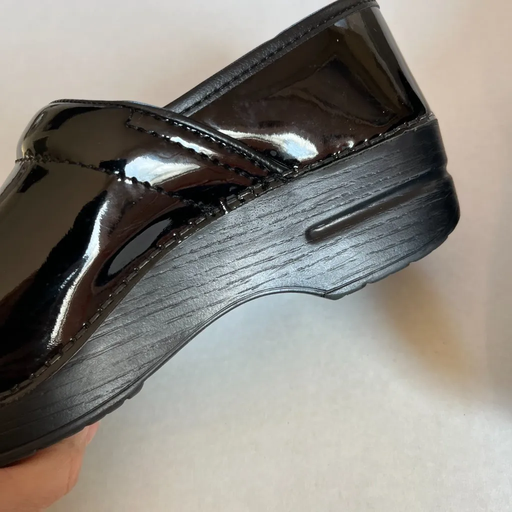 Dansko Sz 38 Professional Leather Black Clogs Nurse Occupational Slip On Shoes - Image 6