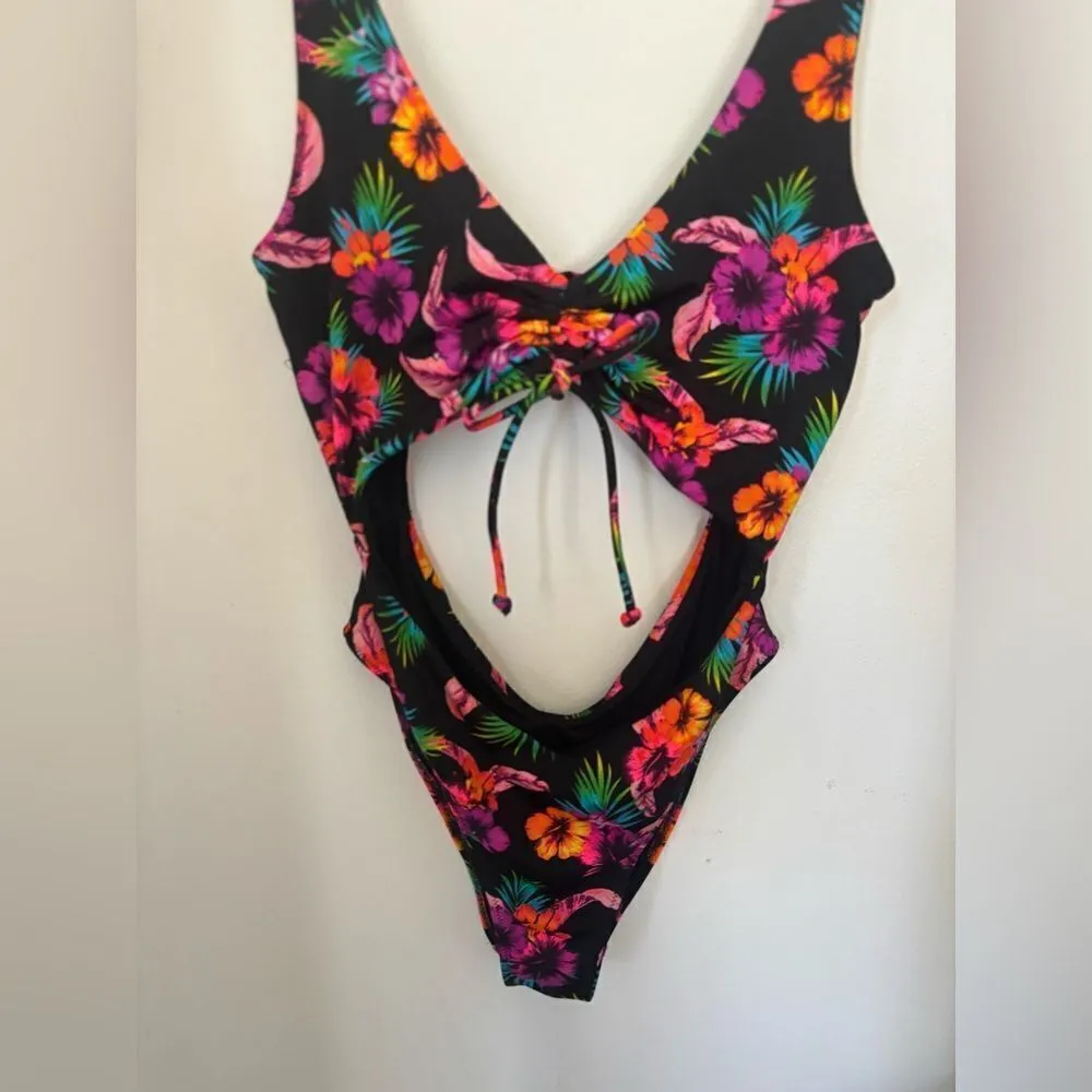 Victoria’s Secret PINK one piece cutout tropical print swimsuit size medium - Image 5