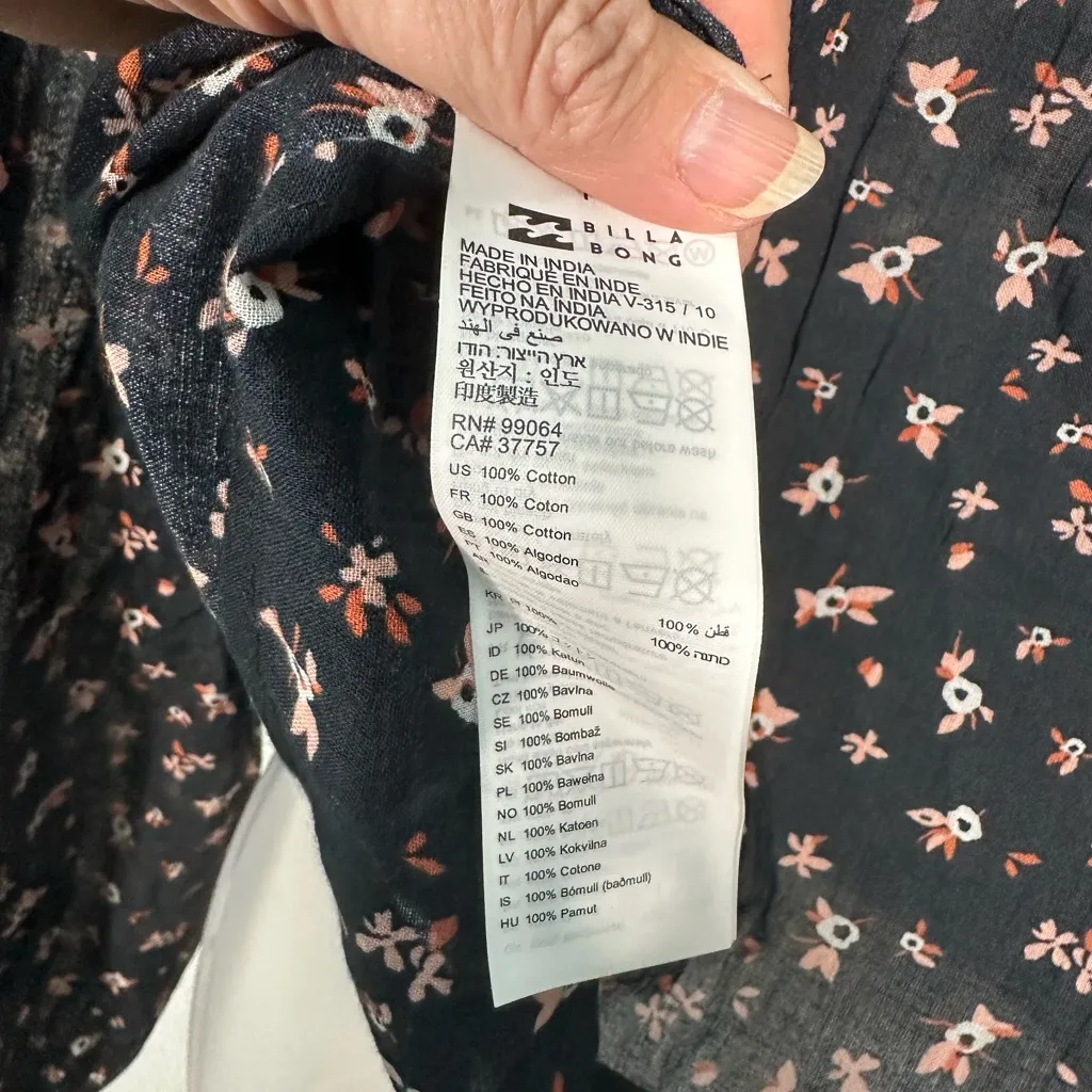 Billabong Women’s Black Floral Peasant Boho Long Sleeve Top Size Small NWOT - Image 9