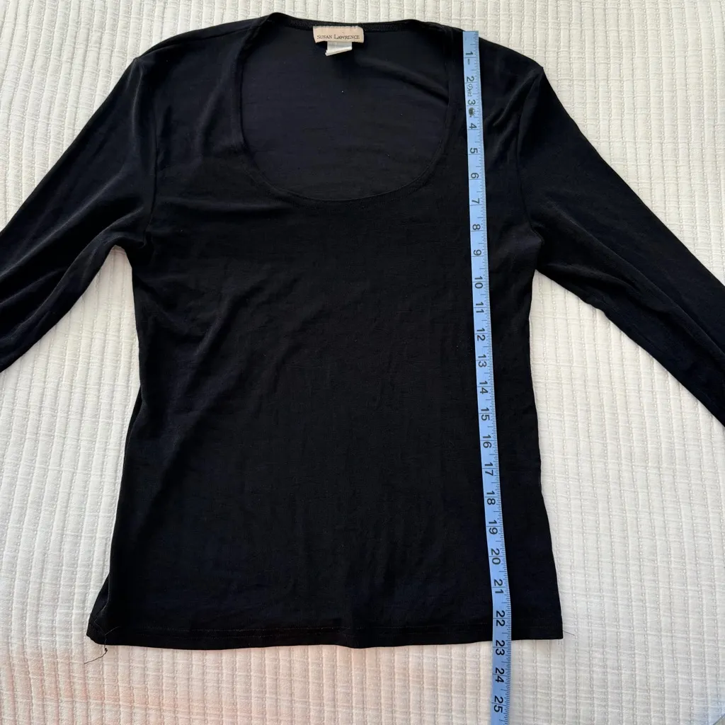 Susan Lawrence Classic Black Scoop Neck Women's Top Made in USA Paper Tag Medium - Image 8