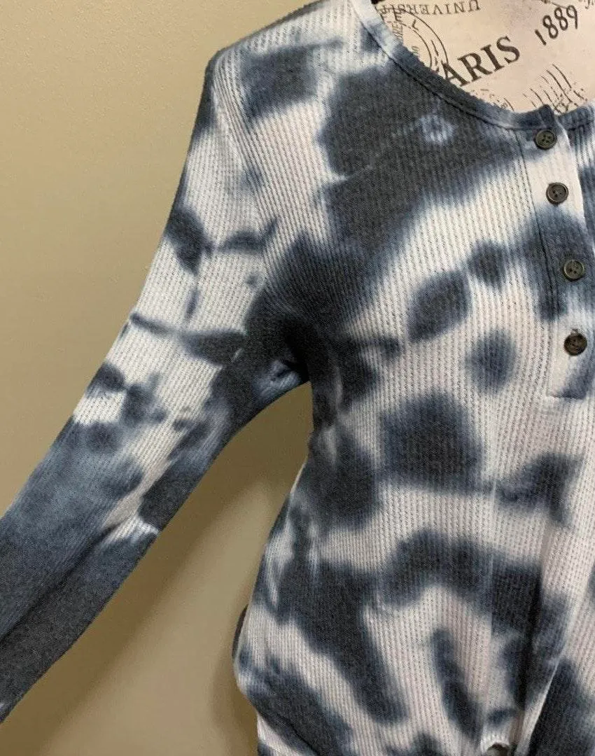 C & C California Navy Tie Dye Henley Large Top - Image 8