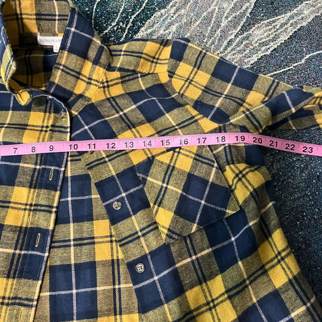 Madison + Hudson Oversized Plaid Cardigan S Yellow Blue Cozy Streetwear Women’s - Image 12