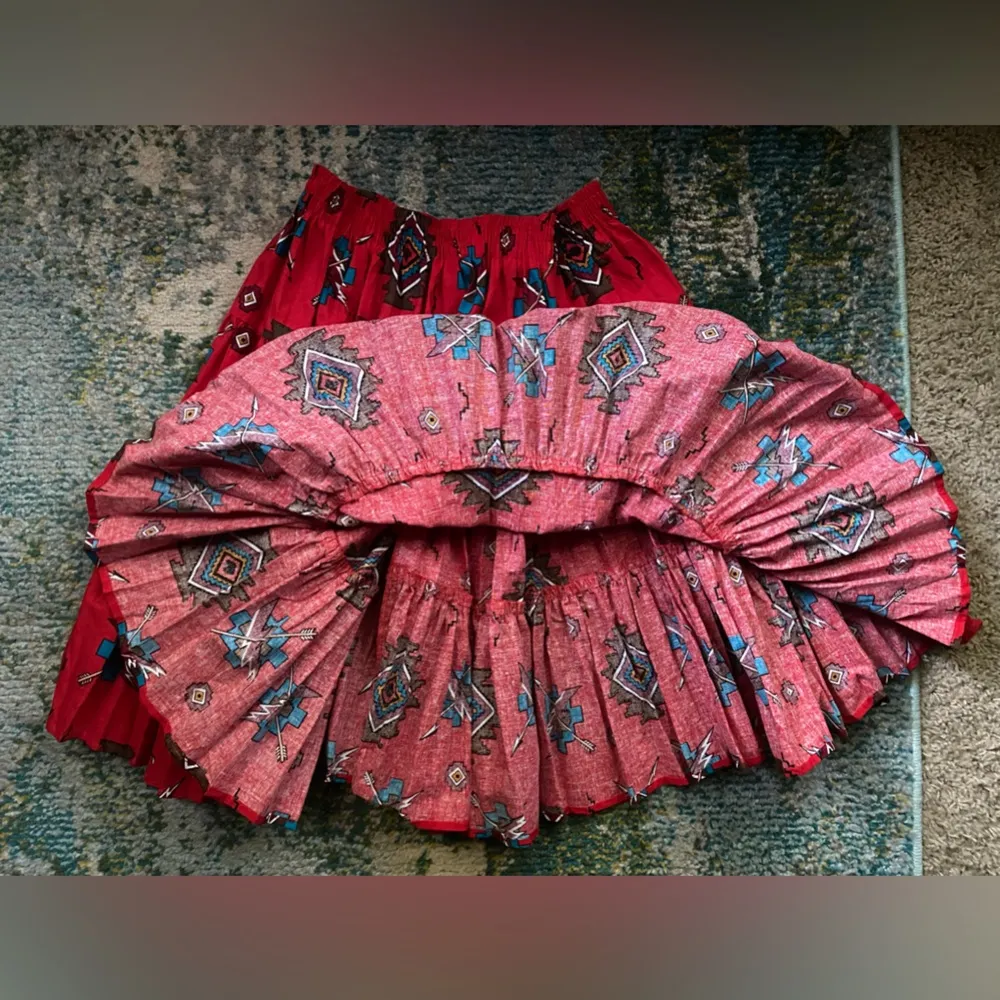 Vintage 90s America America Western motif cotton full twirl skirt, size medium Red - Image 7