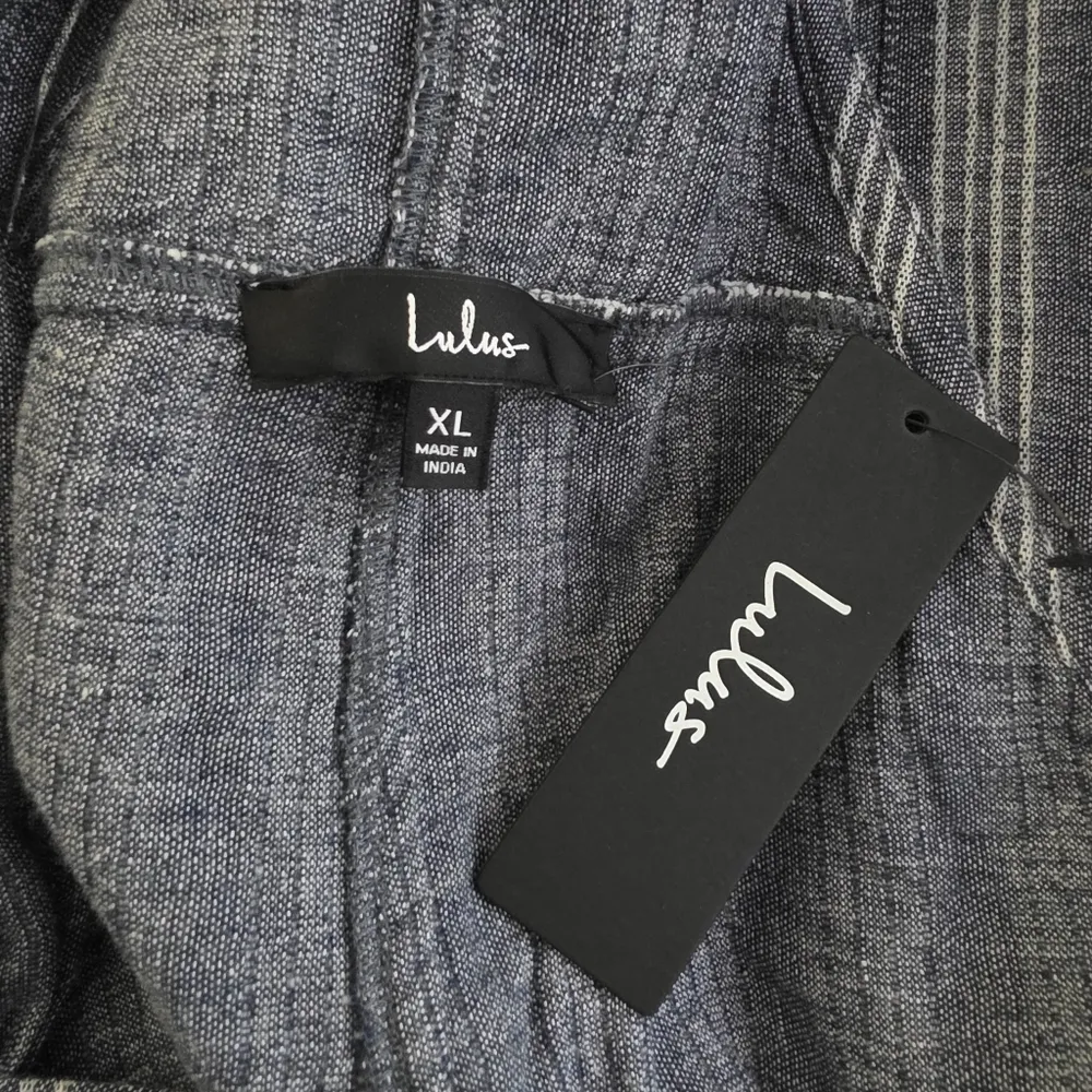 Lulu's NWT Woven Striped Navy Overalls XL - Image 12