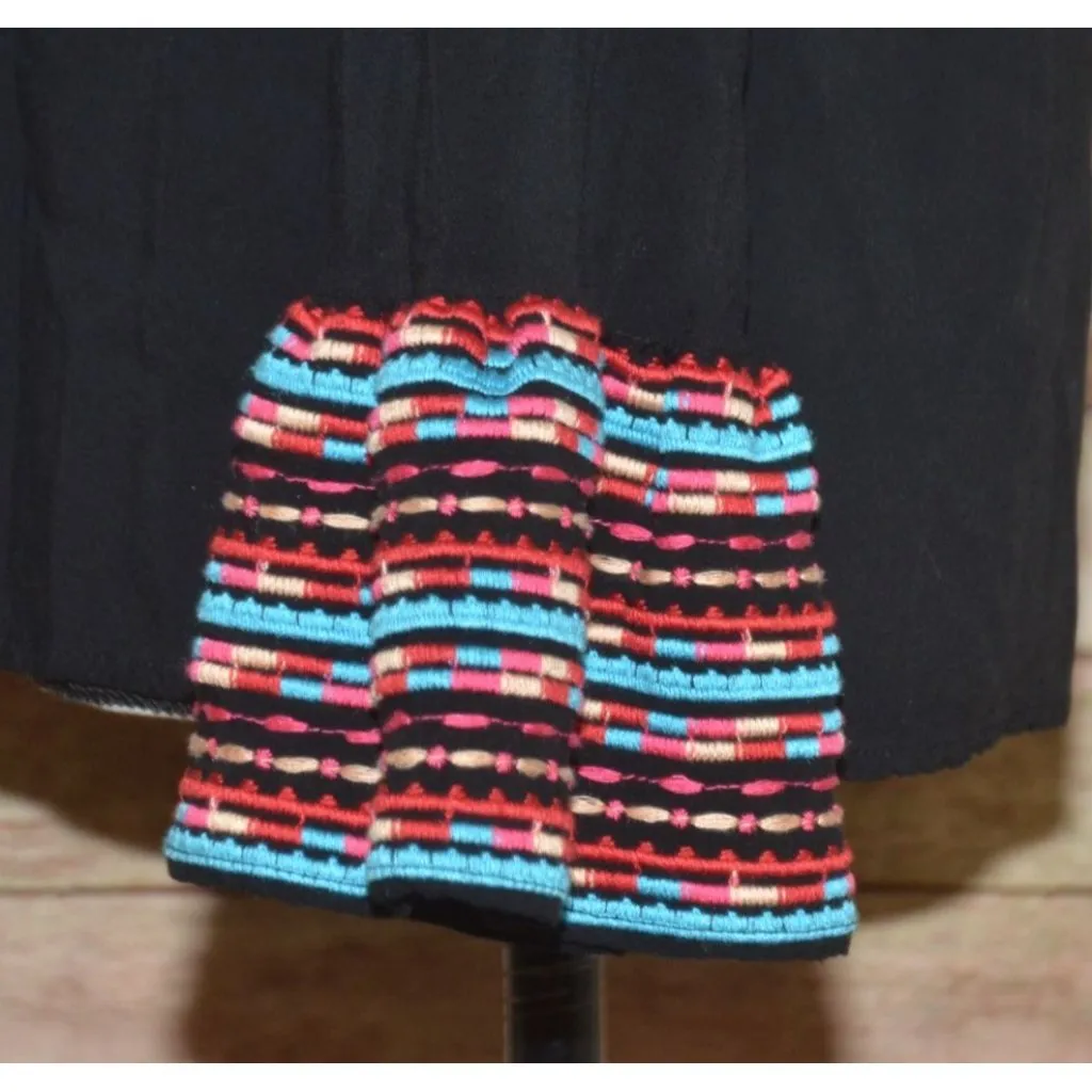 Andree By Unit Ladies S Black Colorful Embroidered V-Neck Blouse Top Bell Sleeve - Image 4