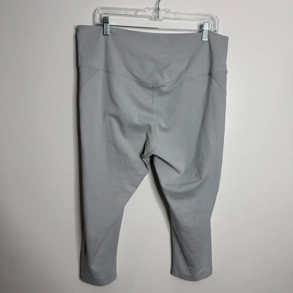 Girlfriend Collective Light Gray Cropped Workout Leggings Activewear XX-Large - Image 3