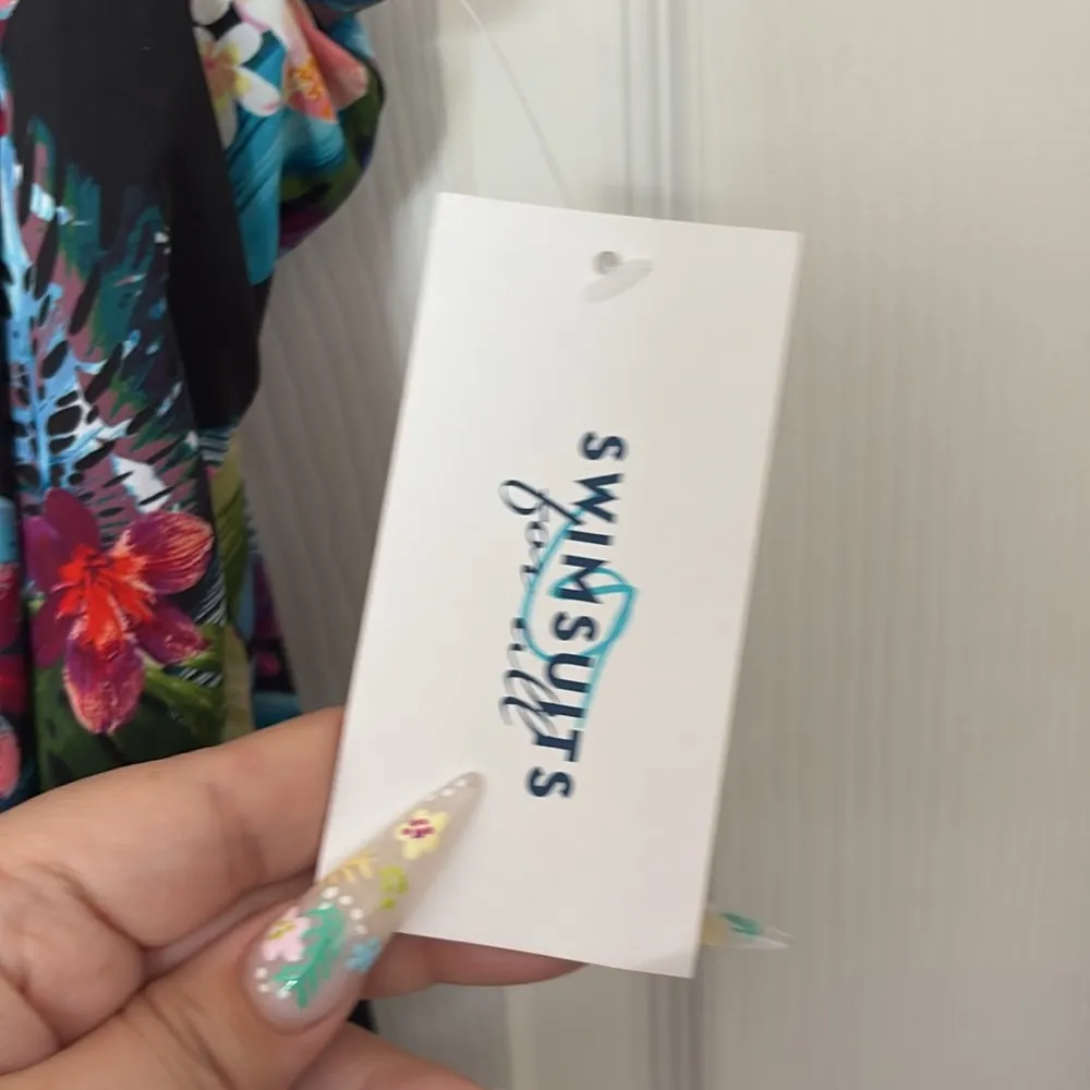 Swimsuits For All Tropical Flower Swim Top Pink Size 18 - Image 5