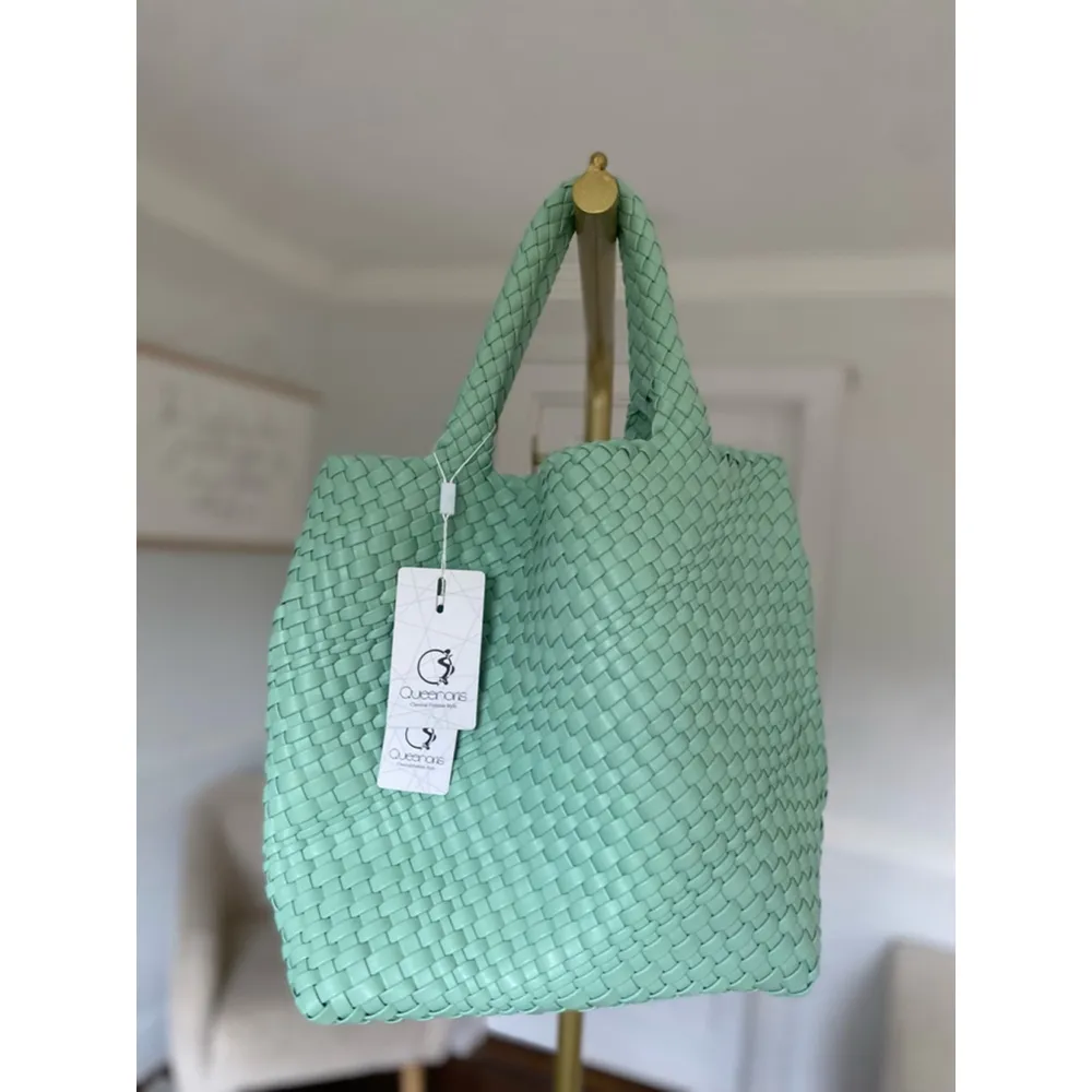 Woven Vegan Leather Shoulder Bag Queenoris Matching Pouch Duo Summer Chic Mint Green - Image 6