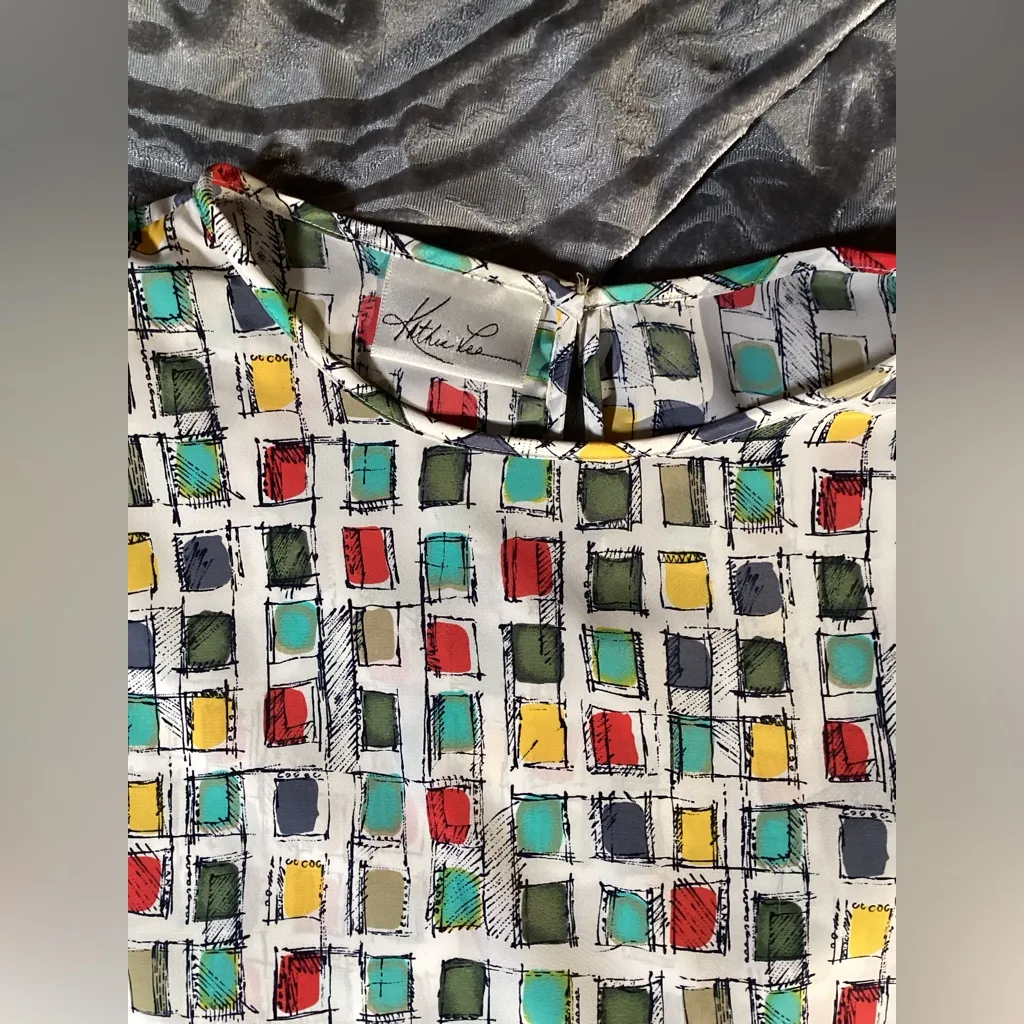 Vintage Kathie Lee Geometic Multicolor Square Top Large White - Image 10