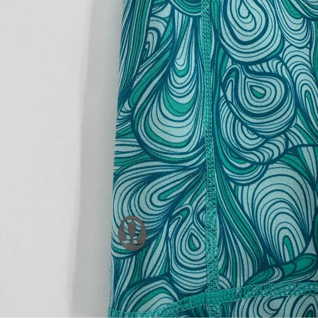 Lululemon gather v‎ tank blue gulf unulation pattern 8 - Image 3