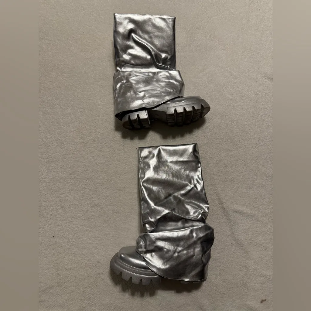 Azalea Wang Women’s Mate Metallic Silver Mid Calf Chunky Boot Size 10 - Image 2