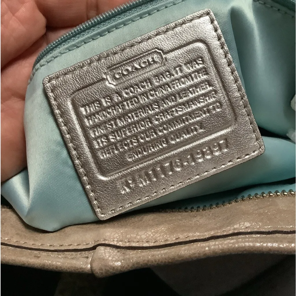 Dressy COACH leather bag 🌹 - Image 13