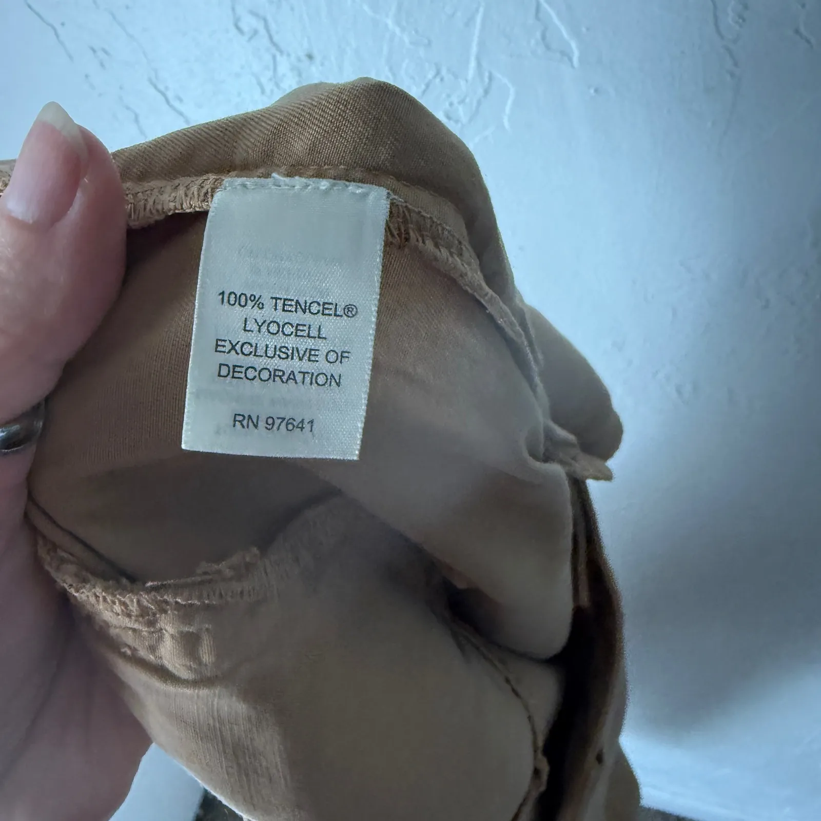 J Jill Women's 12P Petite Cargo Capri Pants Button Lagen Artsy Light Miniamlist Tan - Image 10