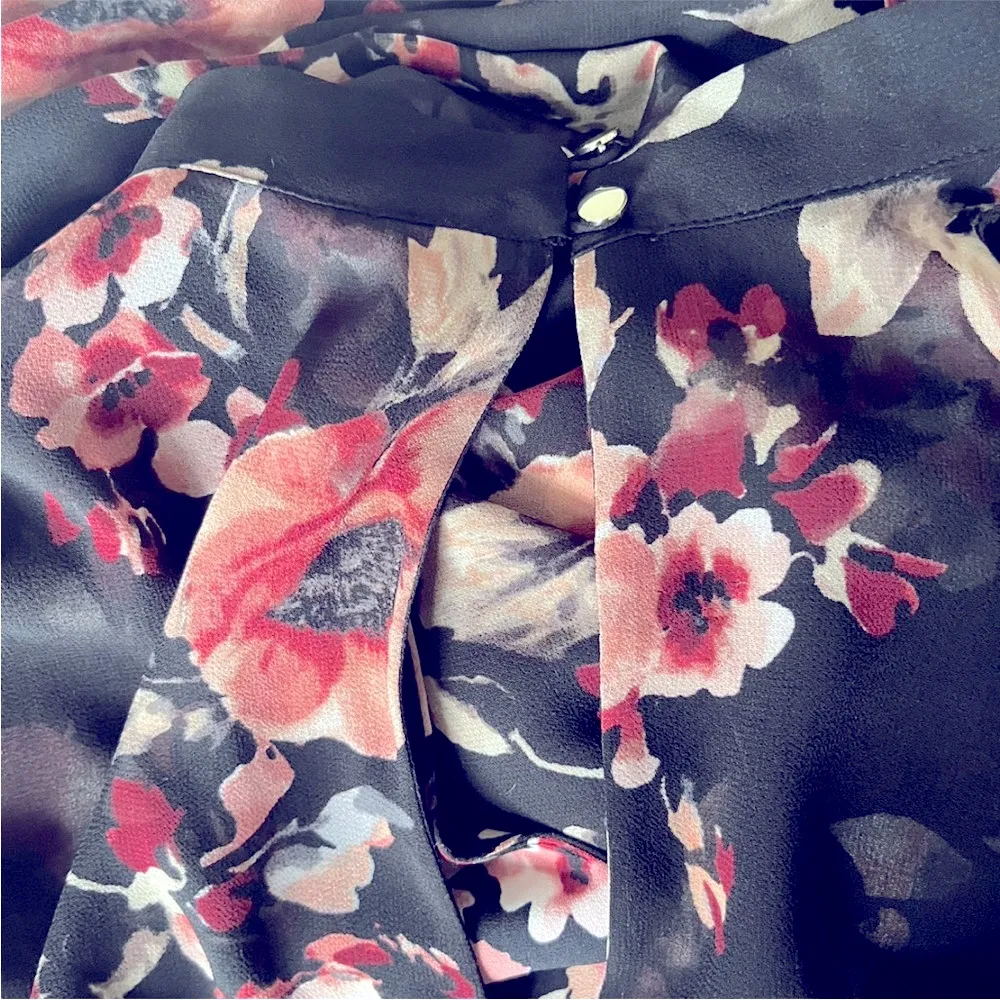 White House Black Market Black Floral Dress - Image 5
