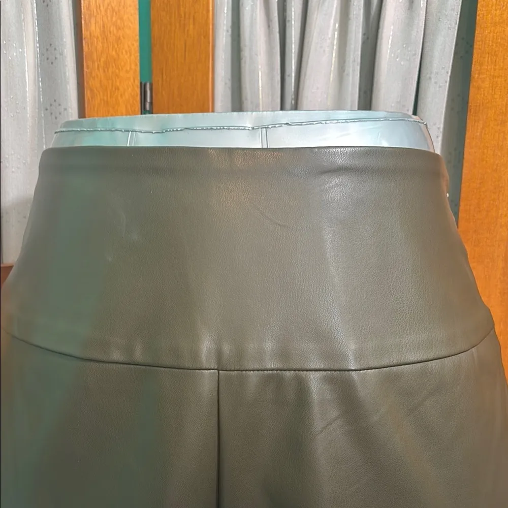 Kori Vegan Leather Pants - Olive - Image 4