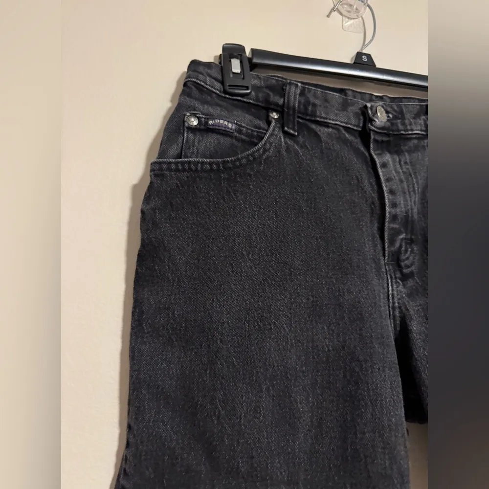 EUC Riders by Lee Charcoal Gray Frayed Edge Denim shorts size 10P - Image 2