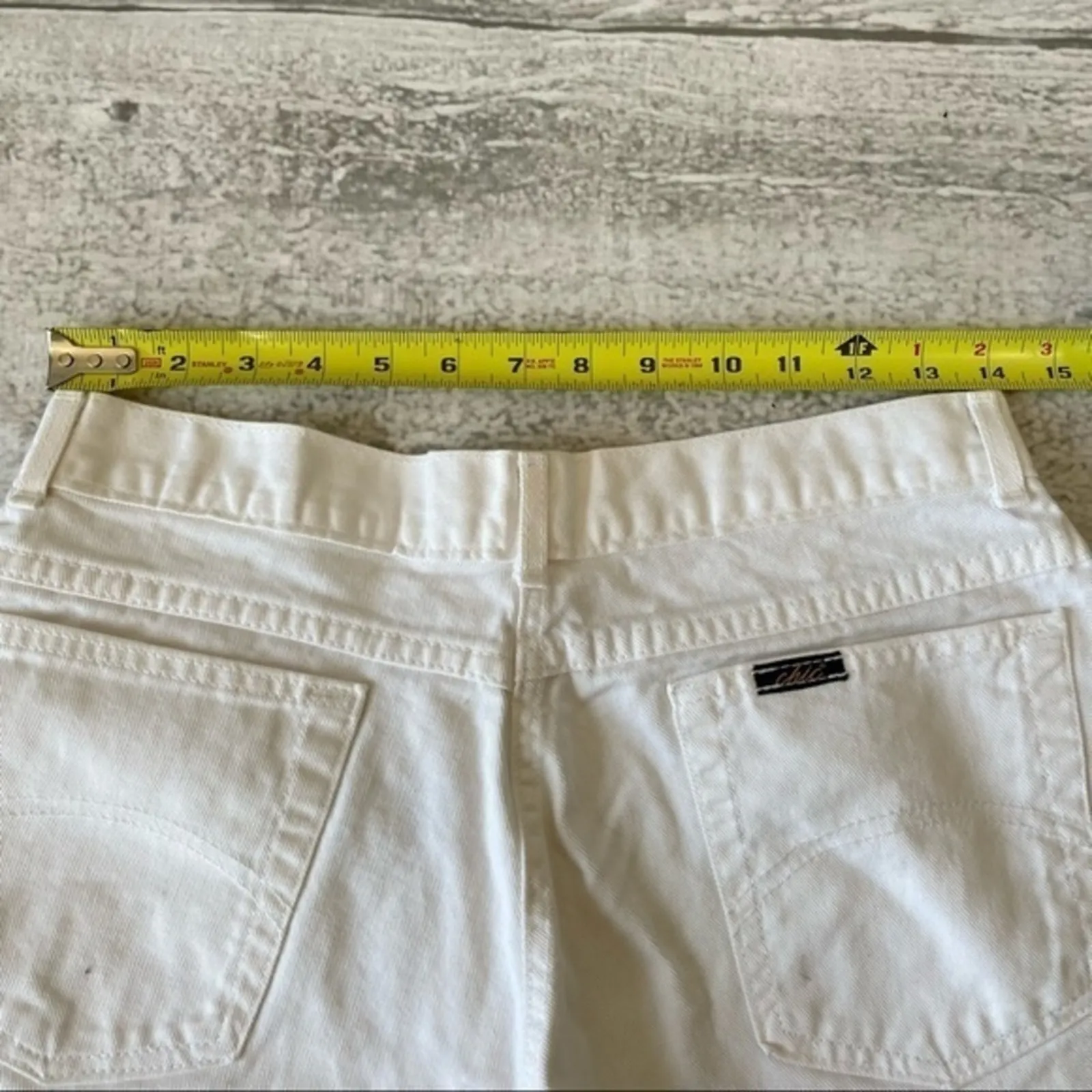 Vintage White Denim Shorts Chic High Waist Mom Shorts Sz 13 Cuffed Hem Retro 90s - Image 6