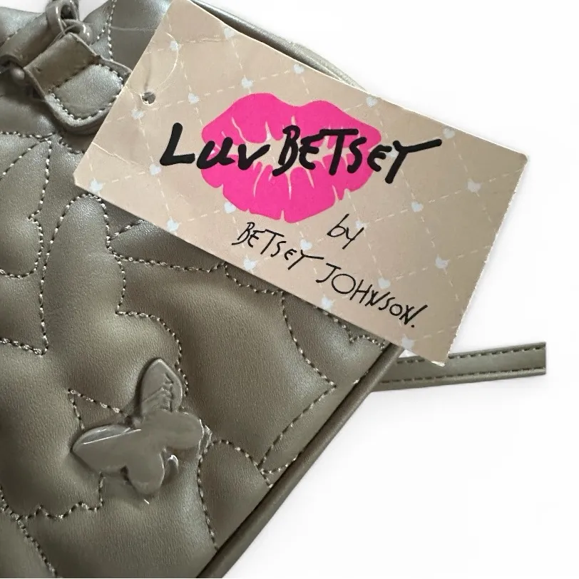 LUV BETSEY by Betsey Johnson Harley mini barrel leather crossbody in taupe NWT Tan - Image 4