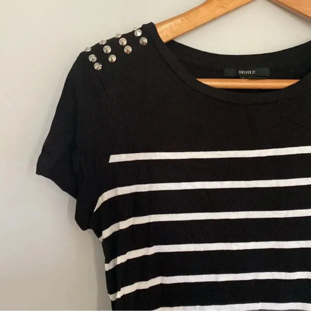 Forever 21 Black and White Striped Tshirt with Studs Size Small - Image 2