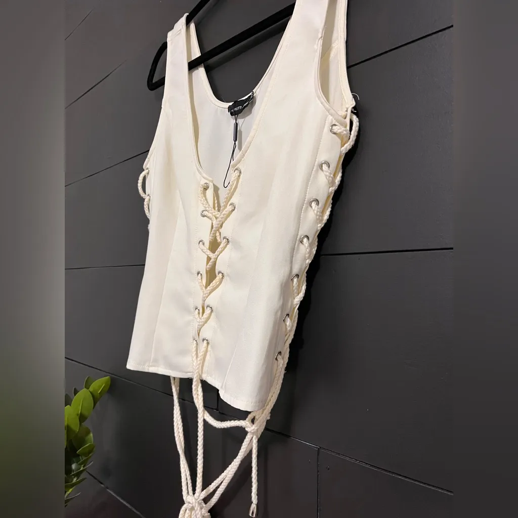 PRETTY LITTLE THING Cream Corset Style Tank Top Cottagecor Sz 10 EUC - Image 3
