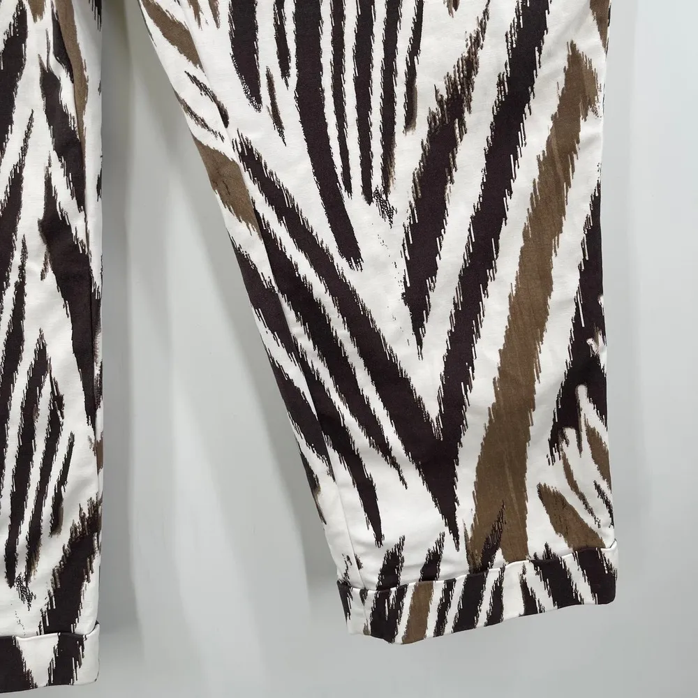 CHICO'S Pants Size 8 So Slimming Cropped Crop Animal Print Zebra Cuffed Brown - Image 11