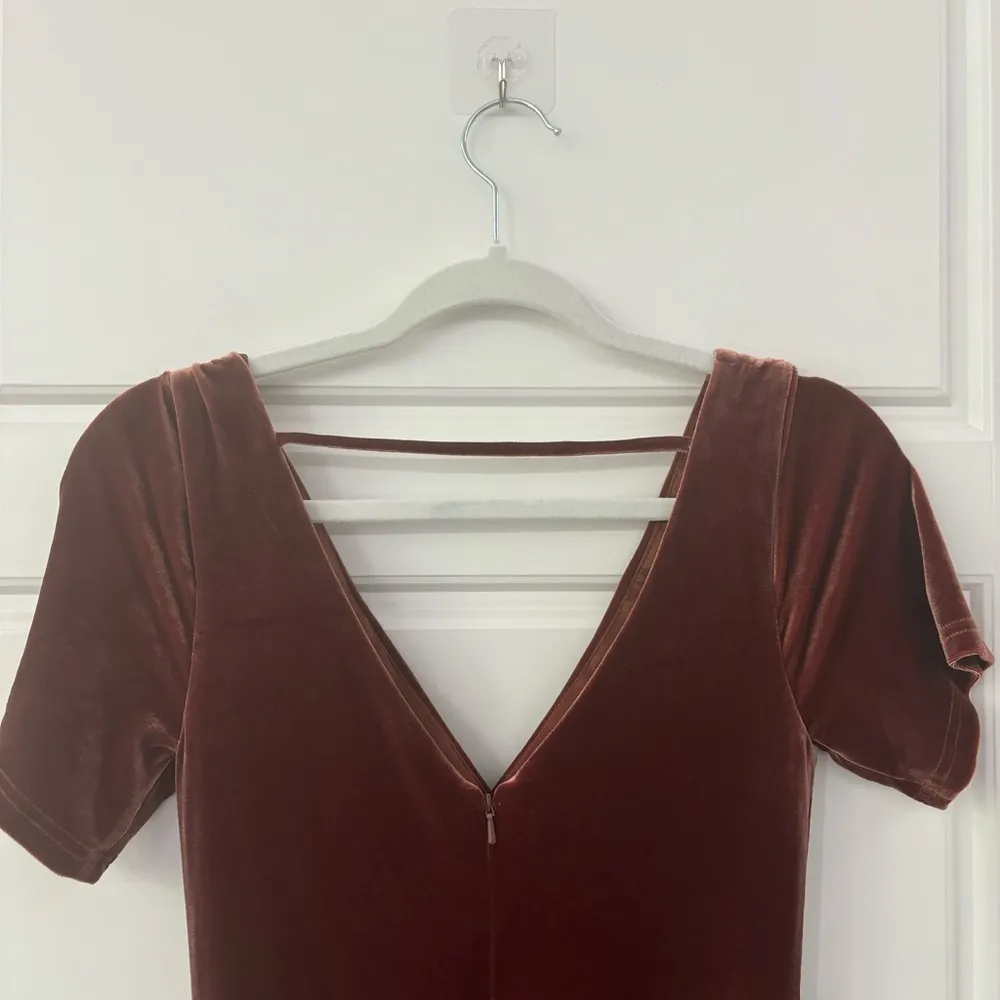 Revelry Giselle Velvet Dress Terracotta Brown Size 2 - Image 11