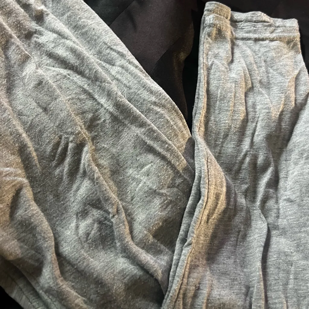 PRETTYLITTLETHING Gray Leggings - Image 4