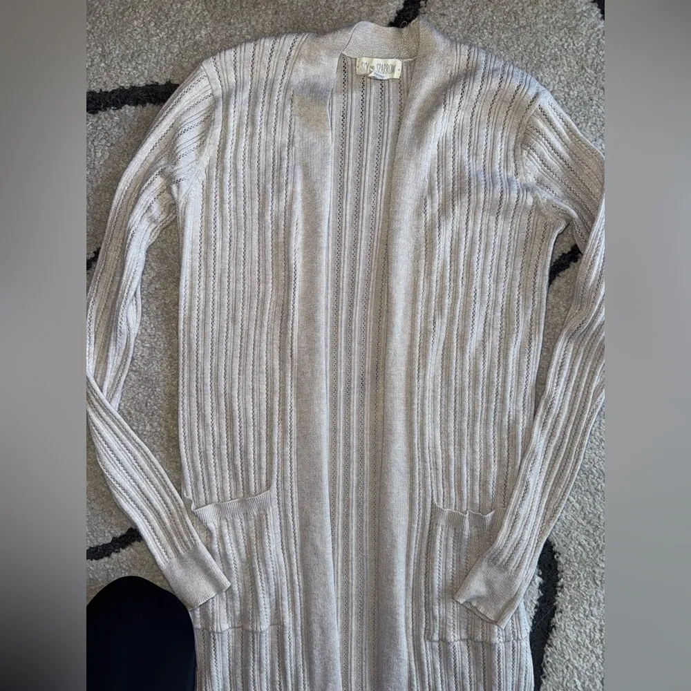 SKY AND SPARROW Rib Pocket Womens Taupe Cardigan - Image 5