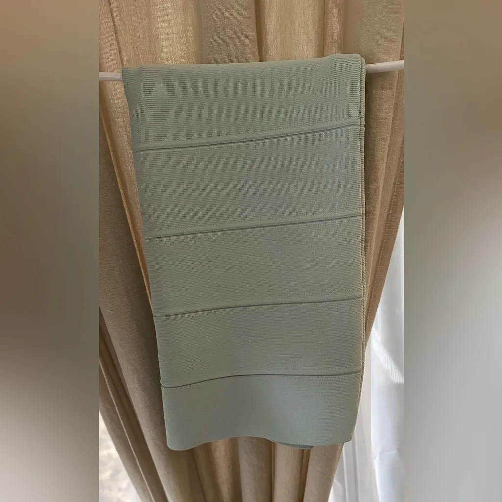 BCBG AZRIA AQUA MIST LEGER POWER PENCIL SKIRT LHL3C615/B83 SIZE S - Image 10