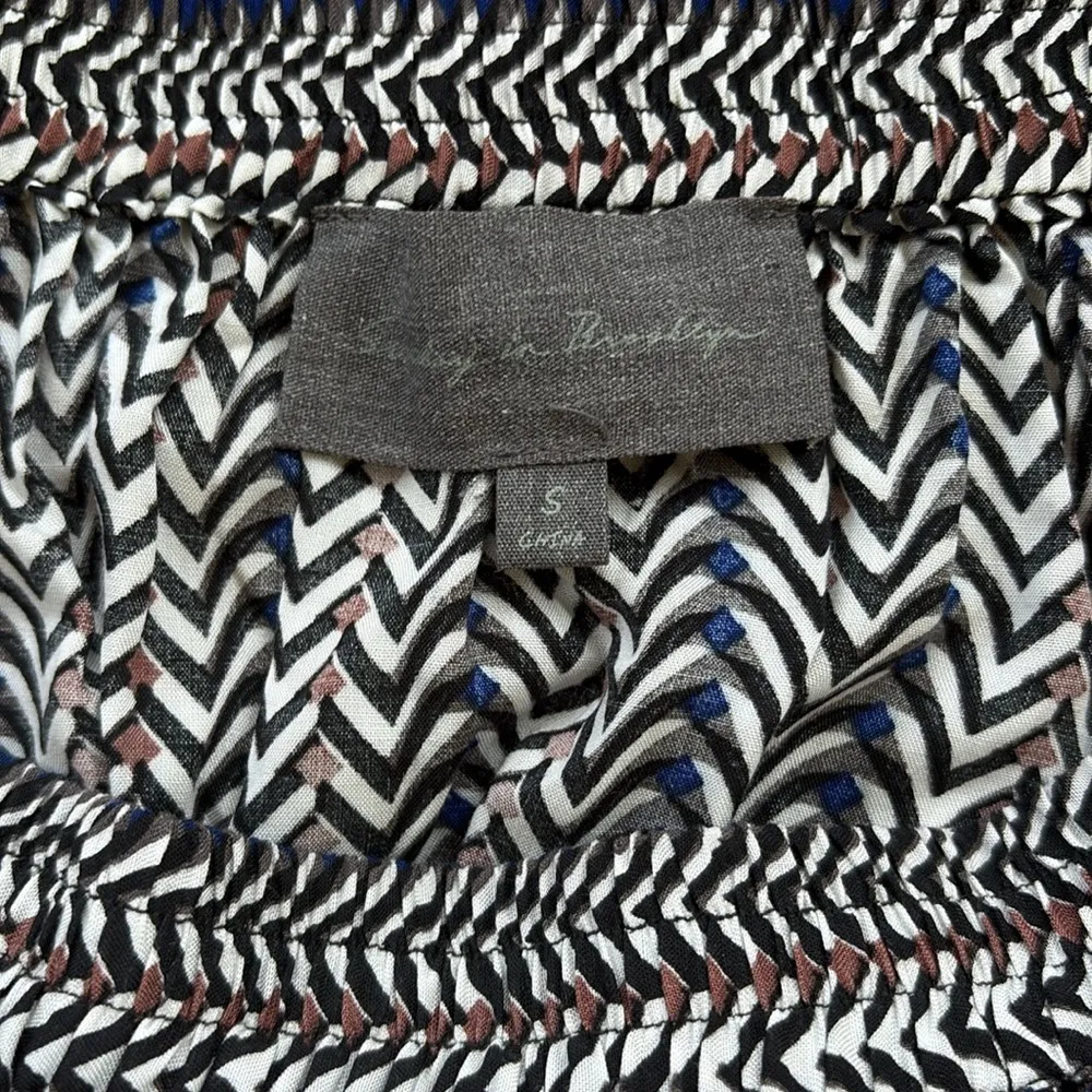 EUC Anthropologie Sunday in Brooklyn Chevron Flutter Sleeve Off Shoulder Top Sm. - Image 4