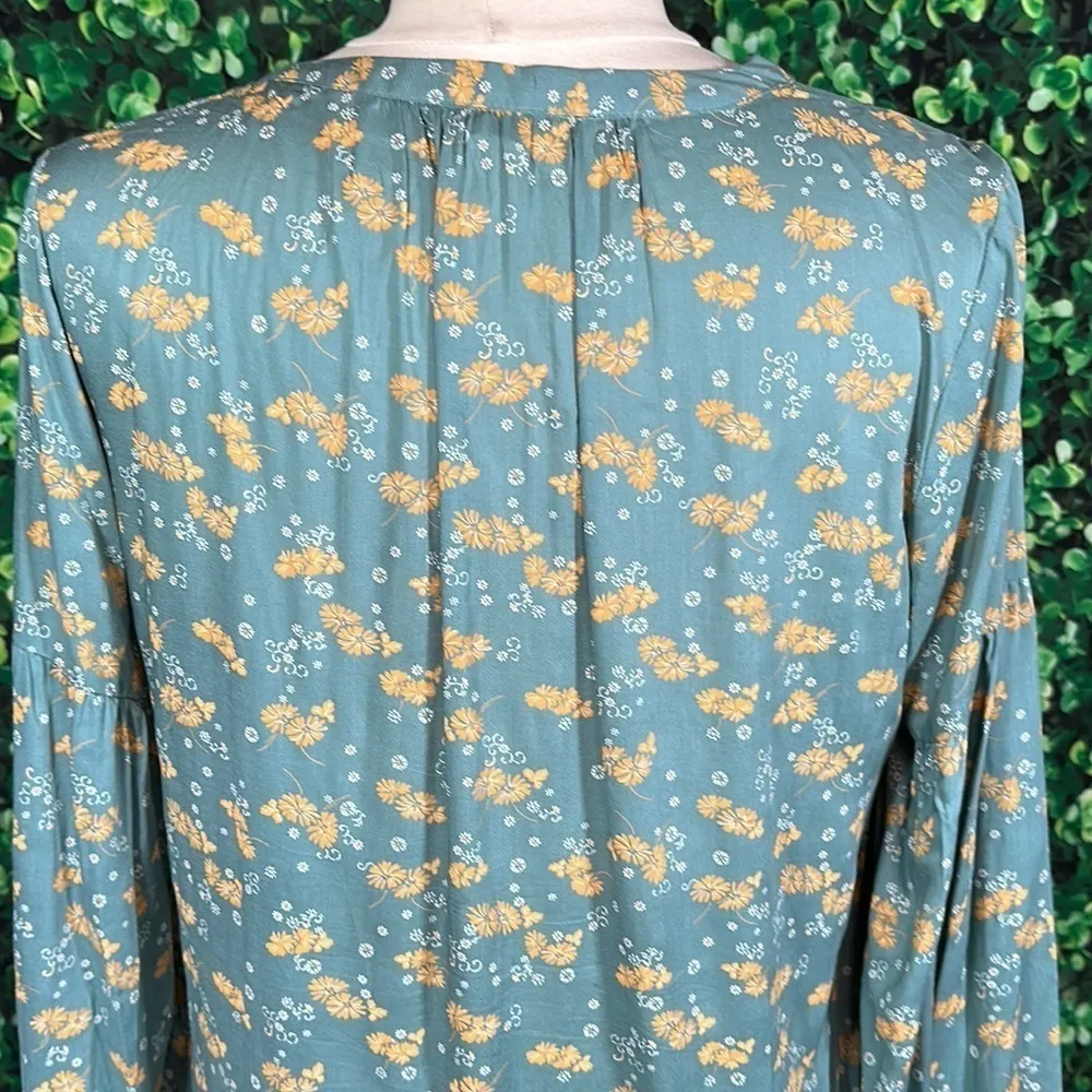 Caslon Split Neck Top in Green Yellow Mia Floral size small 100% Modal - Image 6