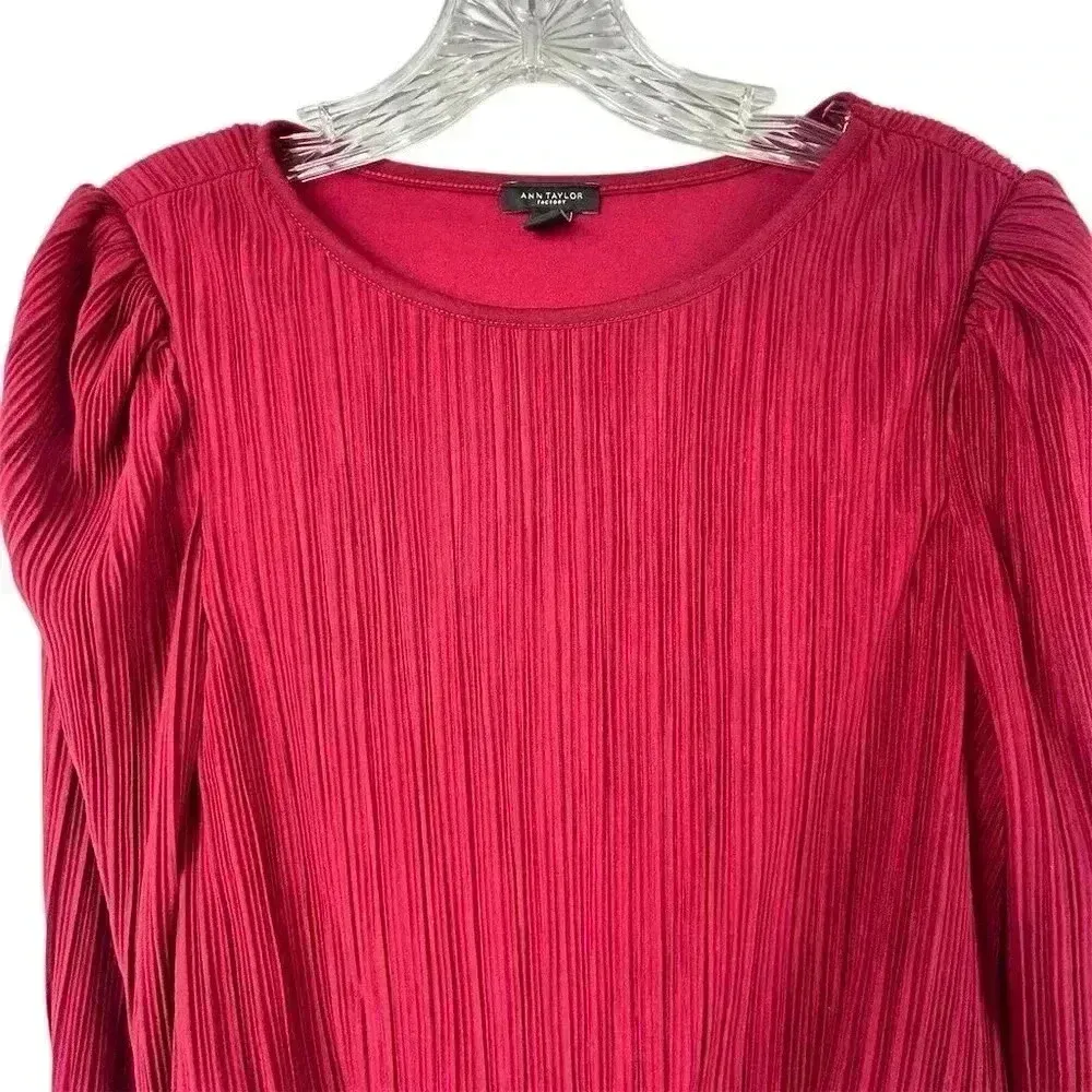 Ann Taylor Factory Women's Red Puff Sleeve Blouse Size S - Image 2