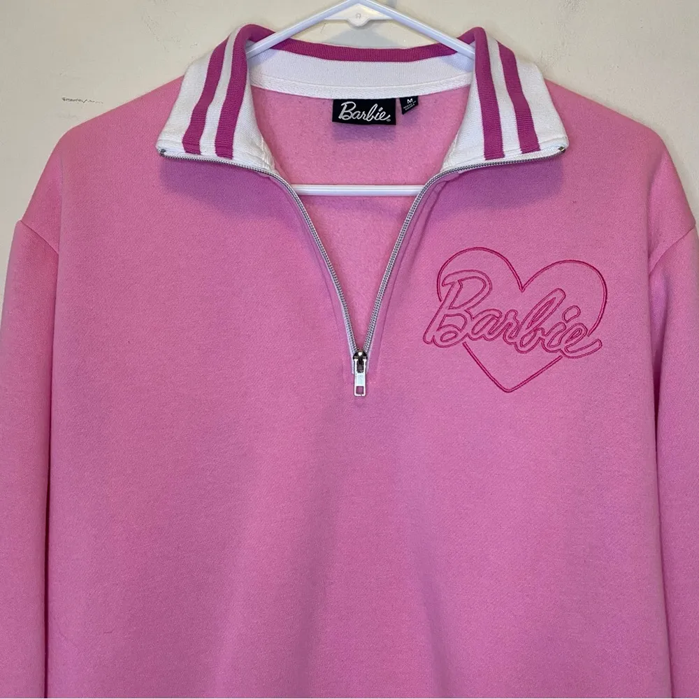 BARBIE Quarter Zip Heart Embroidered Sweatshirt Pink Sz Adult Medium - Image 3