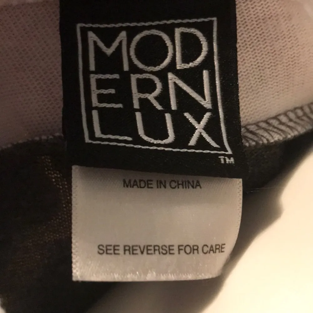 Modern Lux  Women’s Long Sleeve California Destination Tee - Image 5