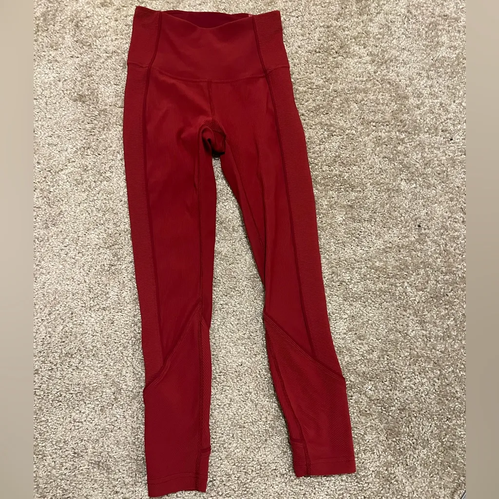 Lululemon Daily lineup 7/8 tight 25” Sz 4‎ Dark sport red - Image 5