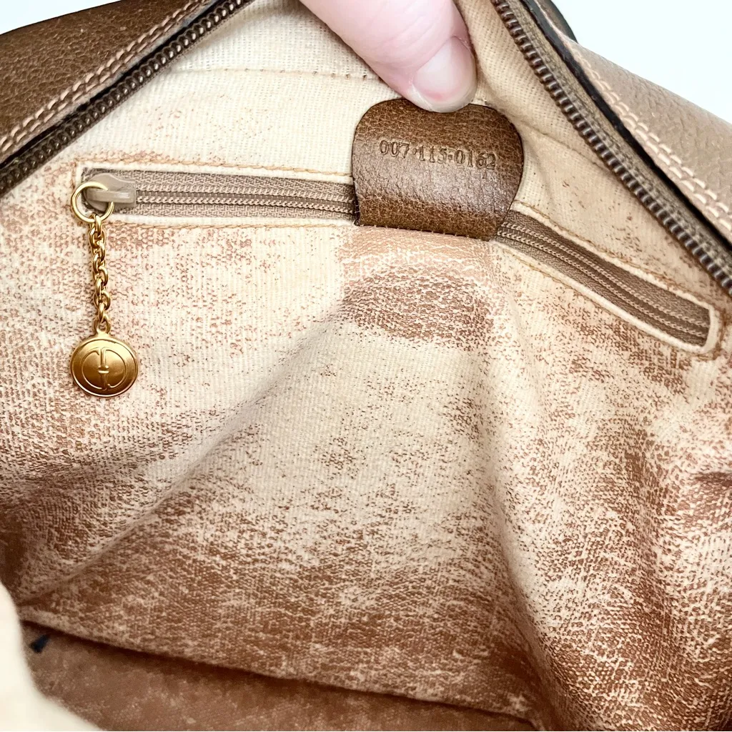 Vintage 70s Gucci Signature Taupe Canvas and Leather Crossbody Camera Bag - Image 16