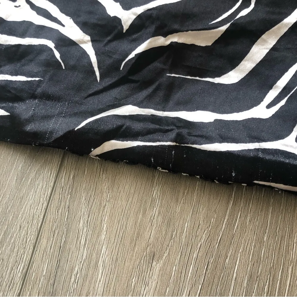 Zara  Zebra Print Top size large - Image 5