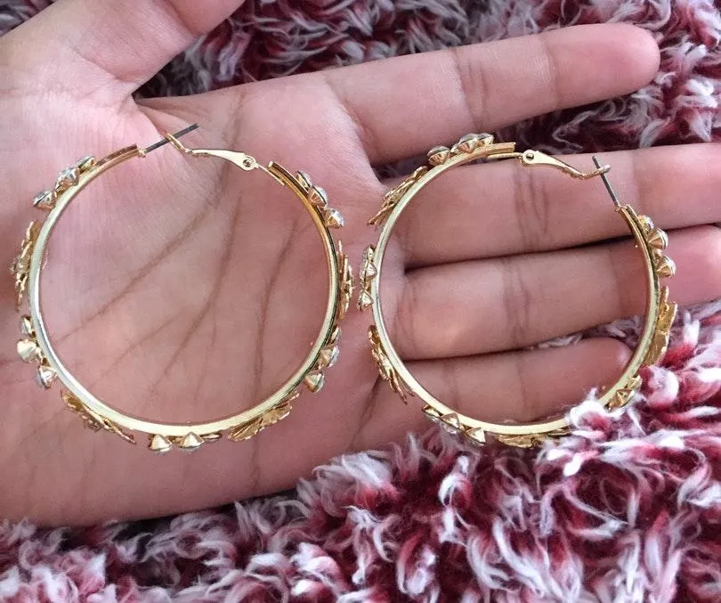 Forever 21 Flower Hoops  - Image 4