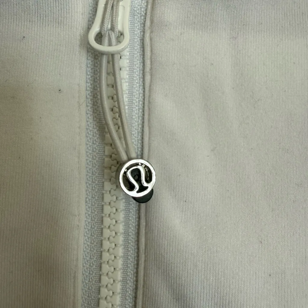 Lululemon Find Your Bliss Reversible Jacket - Image 4