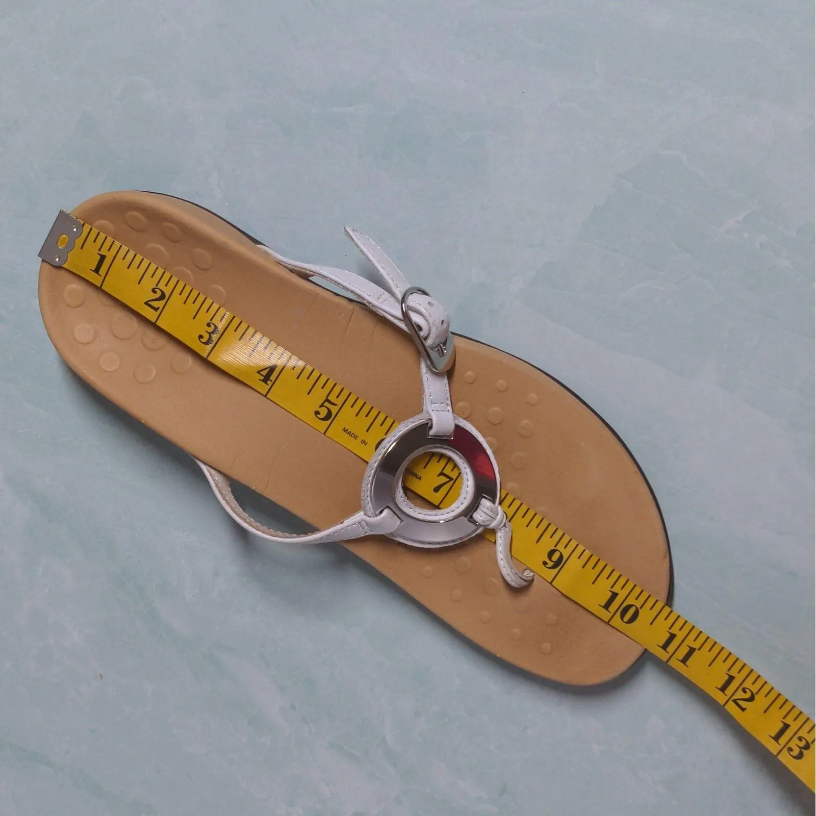 Vionic White Flip Flop Sandal Karina - Size 10-10.5 (est.) - Image 13