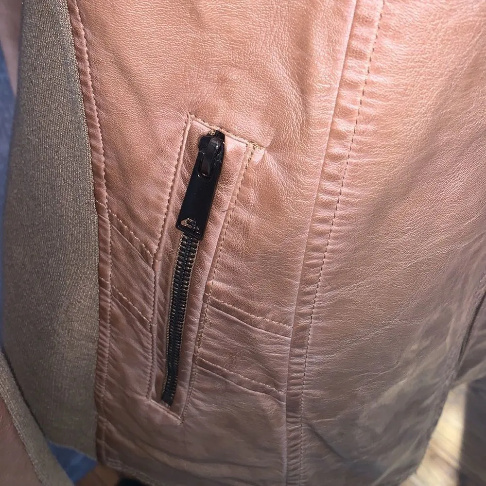 VALERIE STEVENS tan zip up faux leather jacket 1X - Image 4