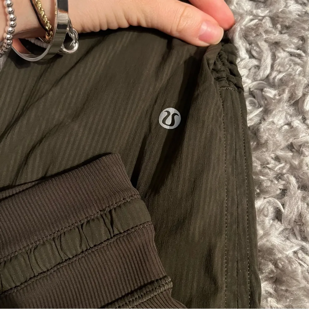Lululemon  dance studio cropped pants size 6 dark olive - Image 3