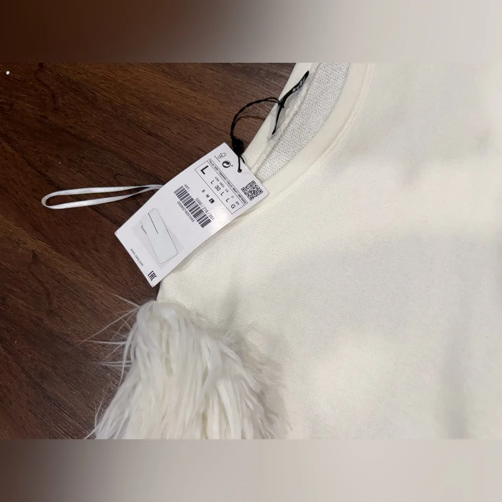 ZARA NWT SWEATSHIRT faux fur sleeve WHITE blogger fav WINTER CASUAL $108 L boho - Image 9