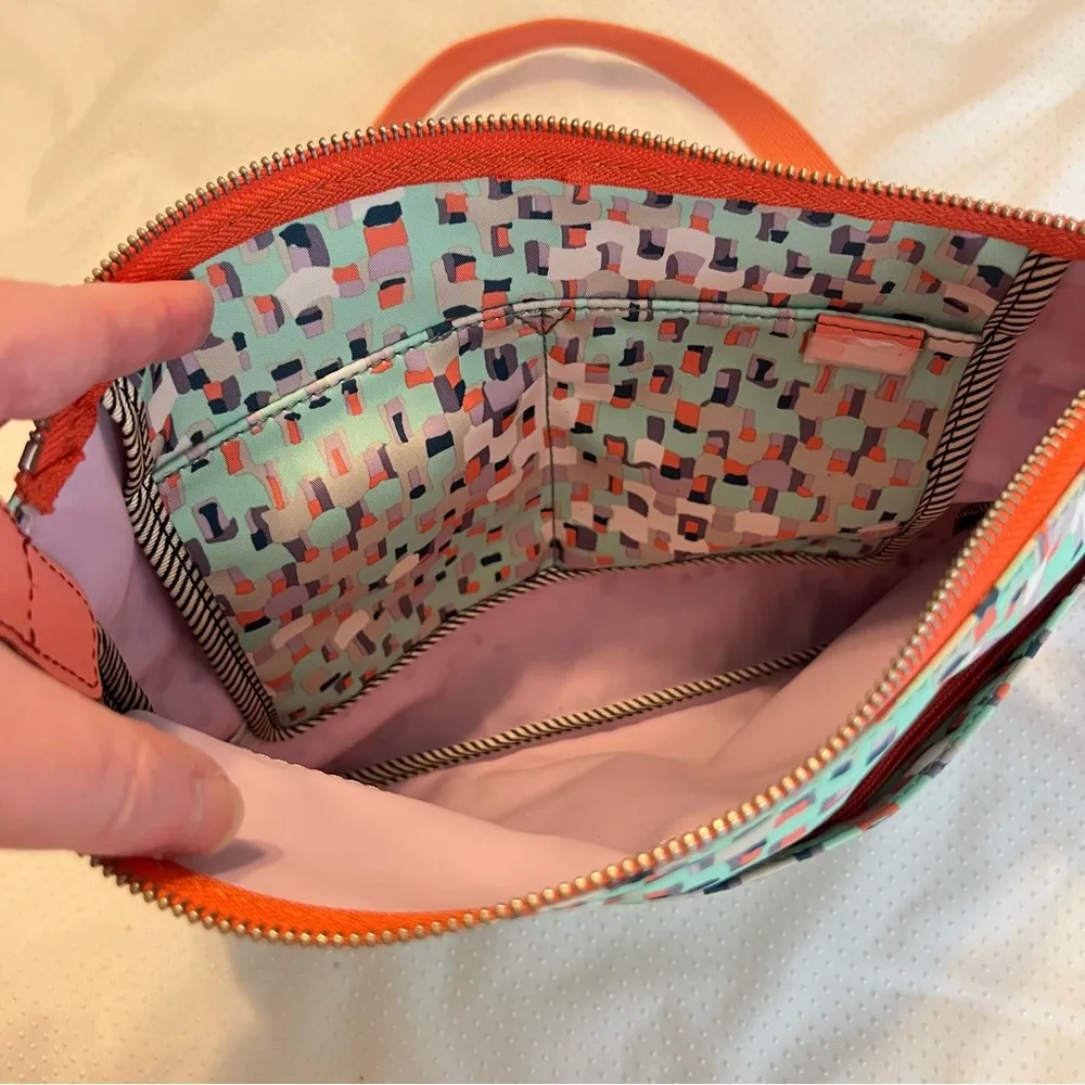 Fossil KeyPer Crossbody Bag Purse Mint and Coral Geometric Zip Closure 12 by 9” - Image 8