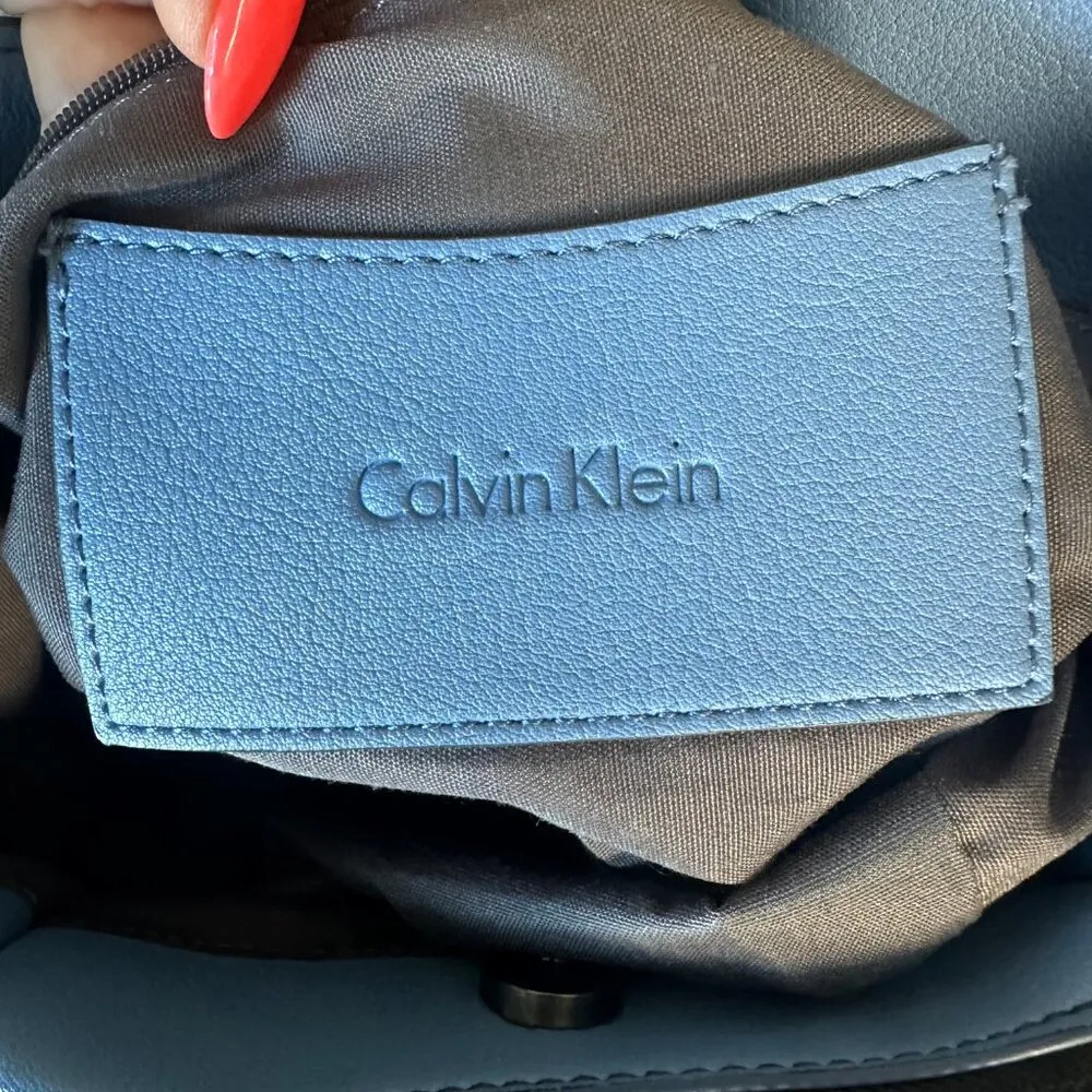 Blue Chain Shoulder Bag - Image 7