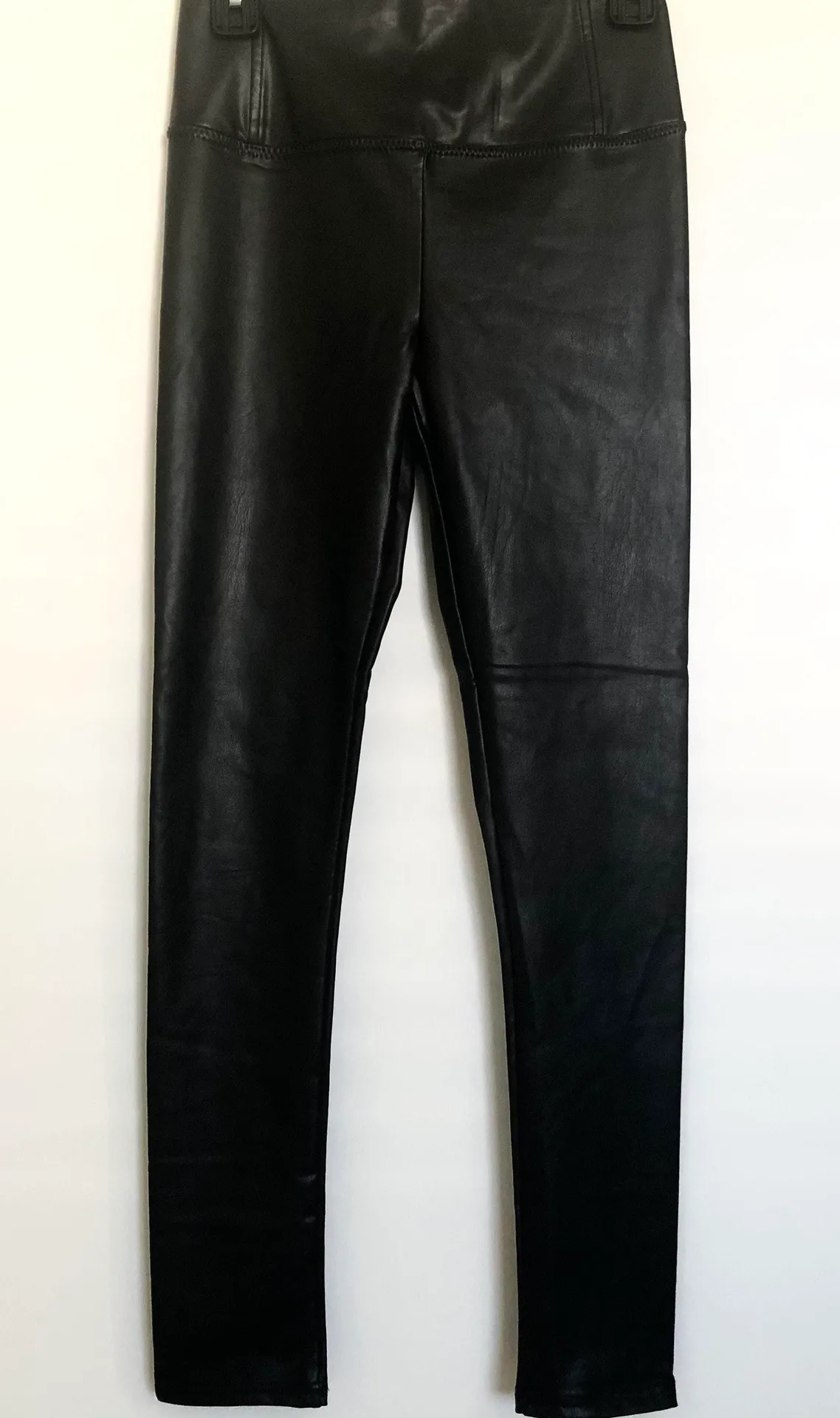7 For All Mankind NWT  Faux Leather Leggings Black Small - Image 4