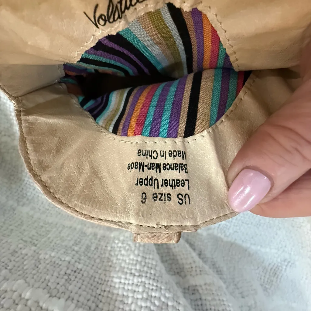 Volatile Cream Ankle Booties Size 6 - Image 5