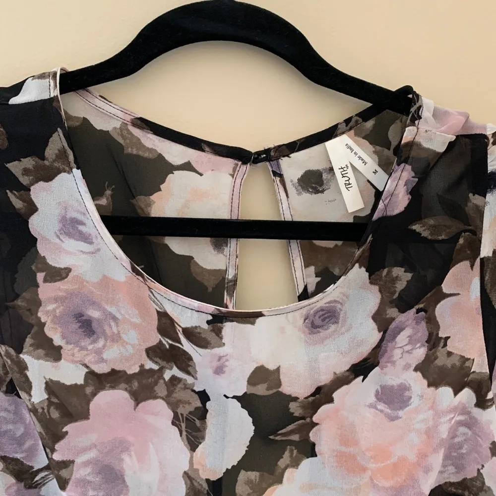 Floral Print Sheer Long Sleeve Backless Top - Image 2