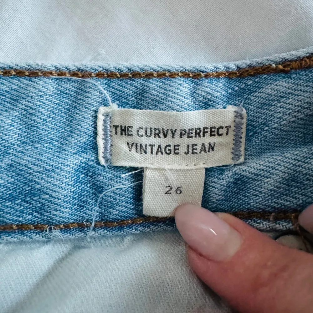 Madewell The Curvy Perfect Vintage Jean in Light Wash High Rise sz 26 K7526 - Image 4